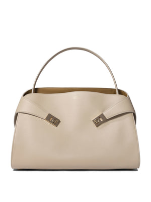 FERRAGAMO Elegant Shoulder Handbag