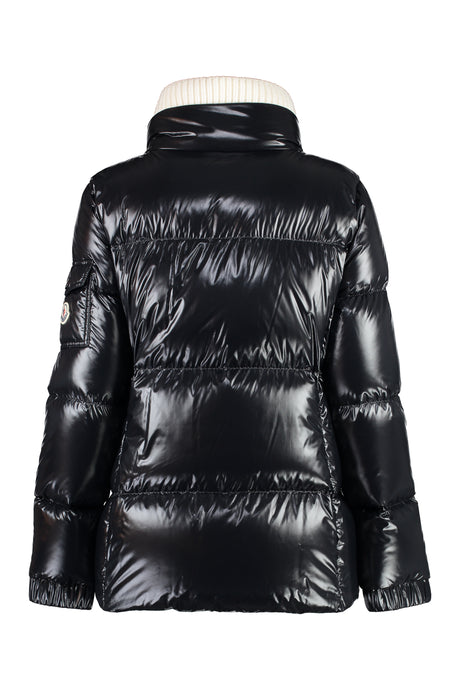Áo khoác lông vũ đen với logo Moncler cho phụ nữ - FW23