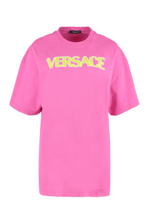 VERSACE Contrasting Logo Print Pink Women's Cotton T-Shirt for SS23