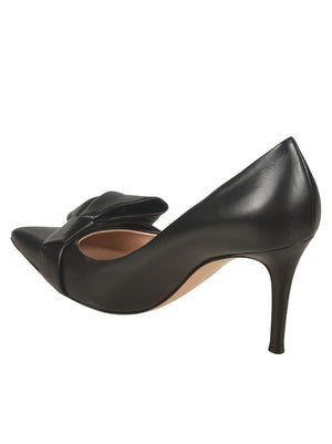 Gianvito Rossi Elegant Black Heeled Shoes for the Modern Woman