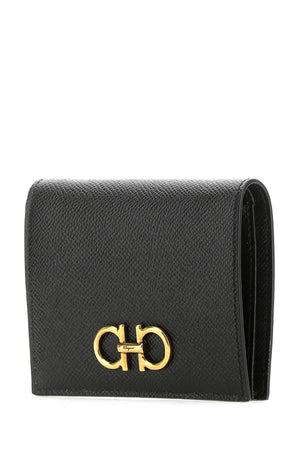 SALVATORE FERRAGAMO Elegant Black Leather Mini Wallet - 11.5 x 9 cm