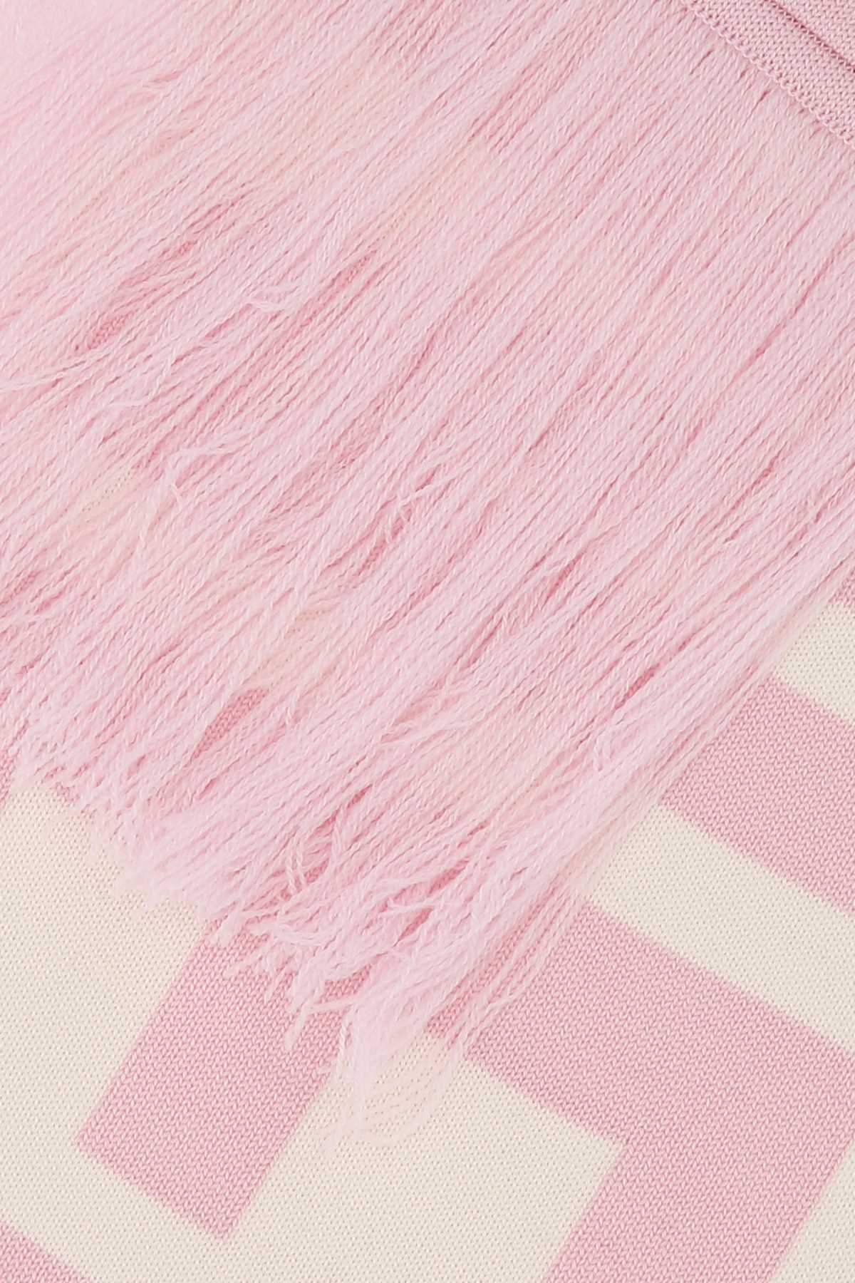 VETEMENTS Unisex Pink Wool Scarf - 176 cm x 21 cm