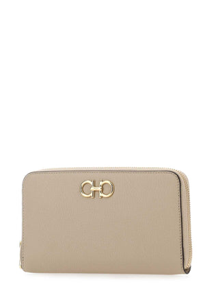 SALVATORE FERRAGAMO Elegant Mini Leather Wallet - 19 cm x 11 cm x 2 cm