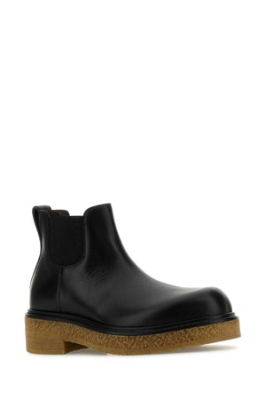 BOTTEGA VENETA Sophisticated Leather Ankle Boots for Men