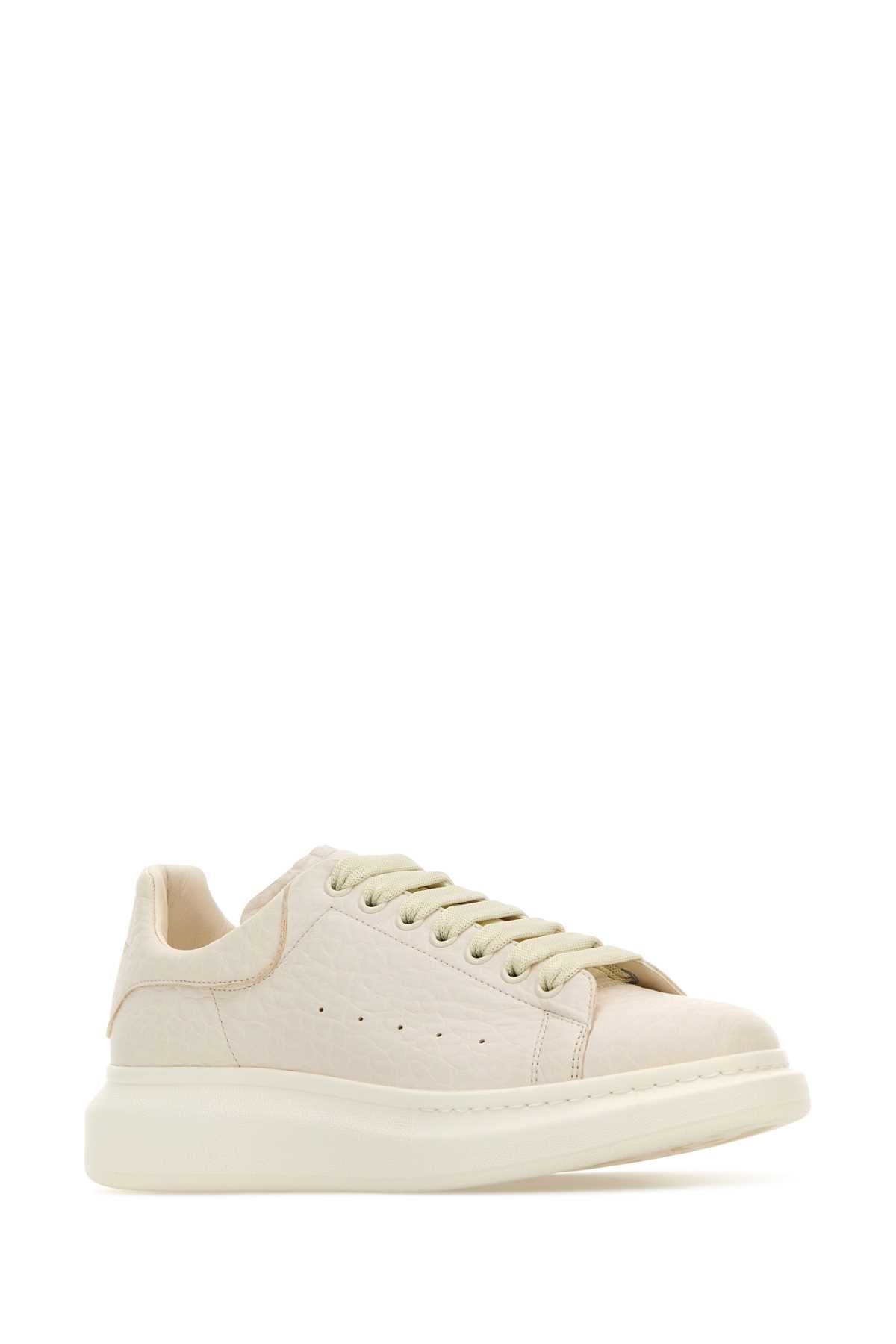 ALEXANDER MCQUEEN Classic White Leather Sneakers with Complementary Heel