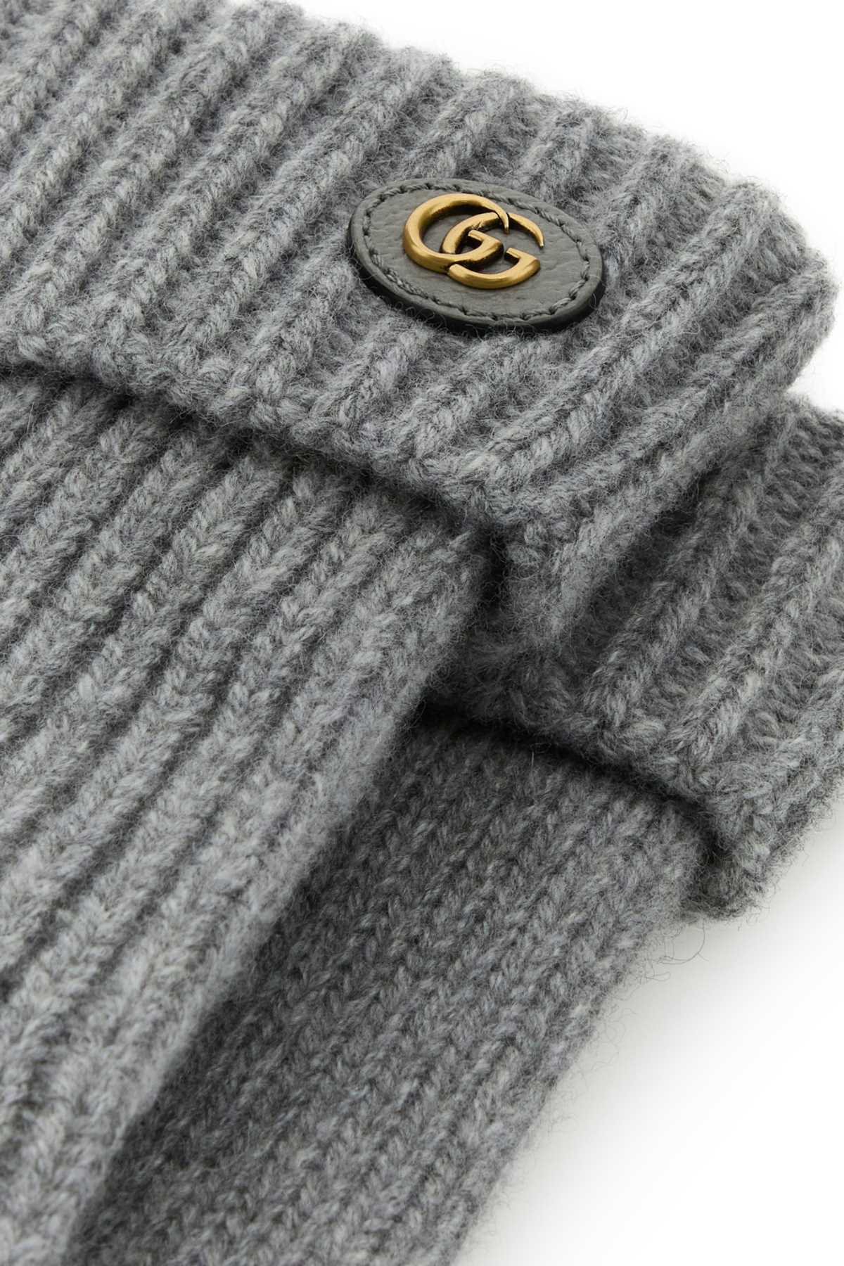 GUCCI Soft Wool Blend Gloves for All Seasons