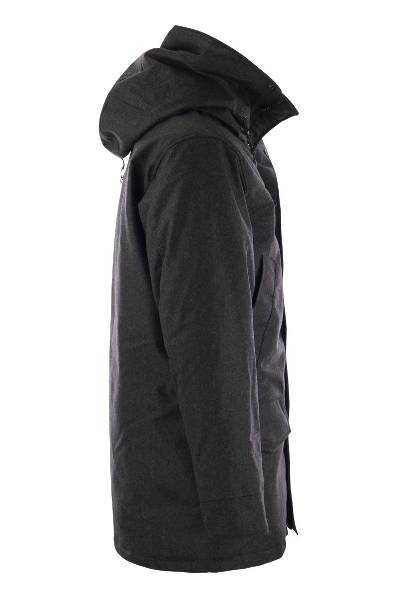 CANADA GOOSE Urban Protection for Men: Long Hooded Parka Jacket