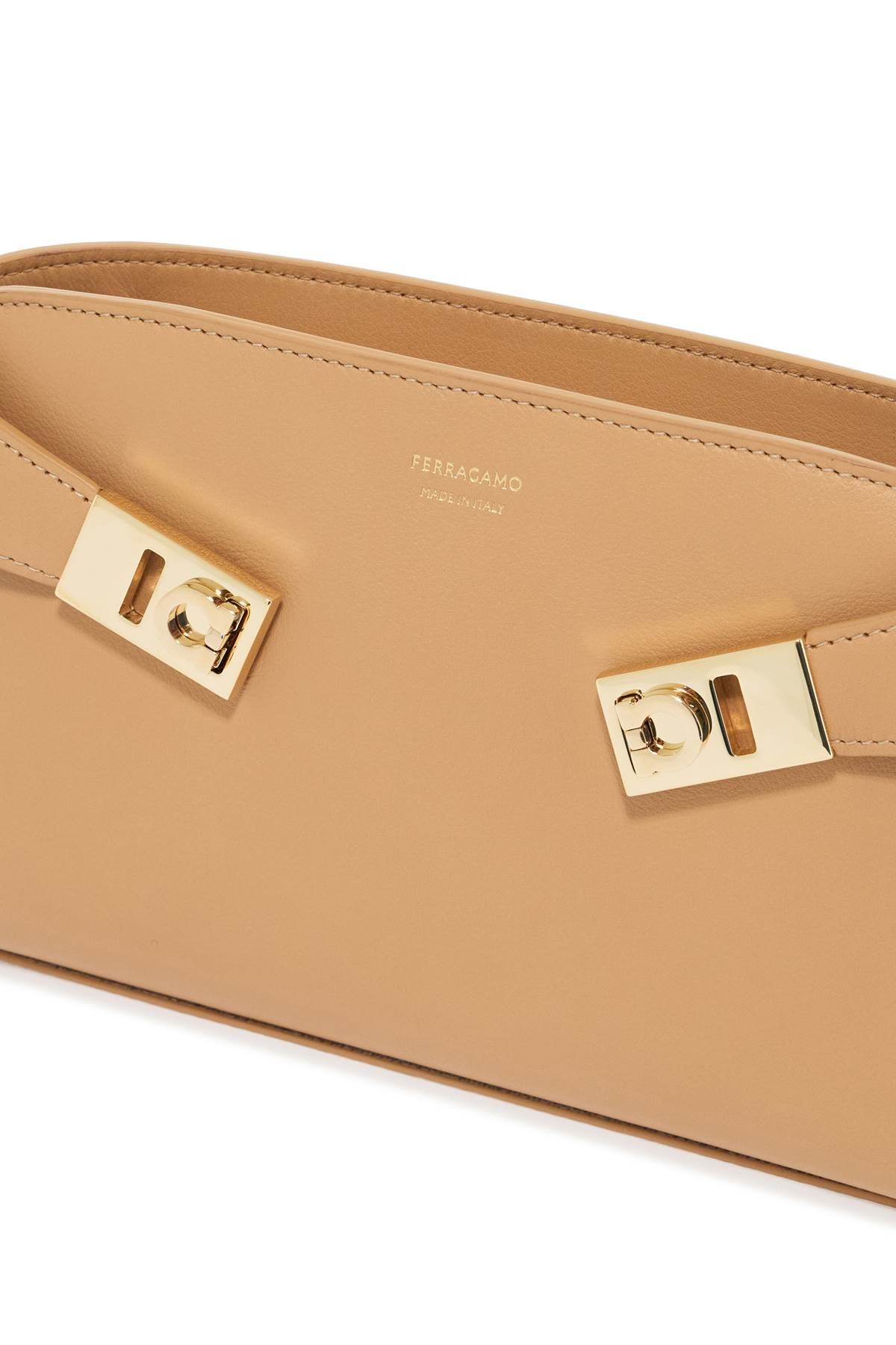 FERRAGAMO Luxurious Leather Crossbody Bag for Fashion-Forward Women