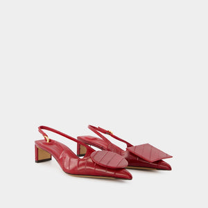 JACQUEMUS Chic Red Slingback Pumps