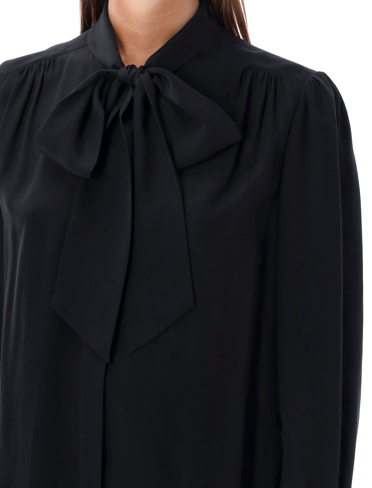 CHLOÉ Elegant Silk Crepe Bow-Tie Blouse