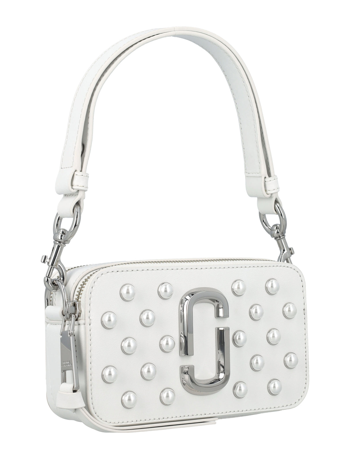 MARC JACOBS The Pearl Snapshot: A Must-Have Handbag for the Fashion-Forward Woman
