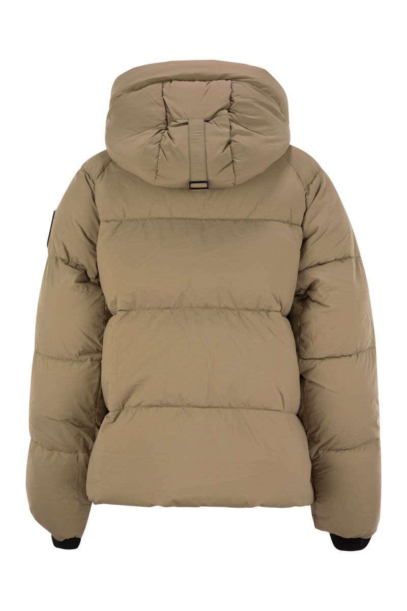 CANADA GOOSE Ultimate Women's Parka Jacket - Stylish and Versatile