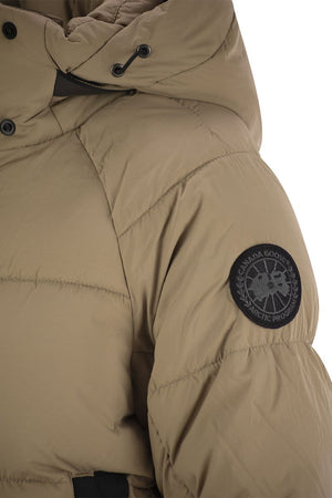 CANADA GOOSE Ultimate Women's Parka Jacket - Stylish and Versatile