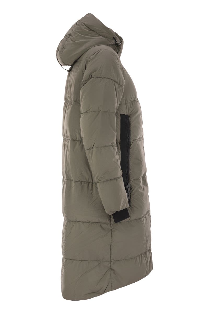 CANADA GOOSE Premium Down Jacket with Reflective Details - For Extreme Cold