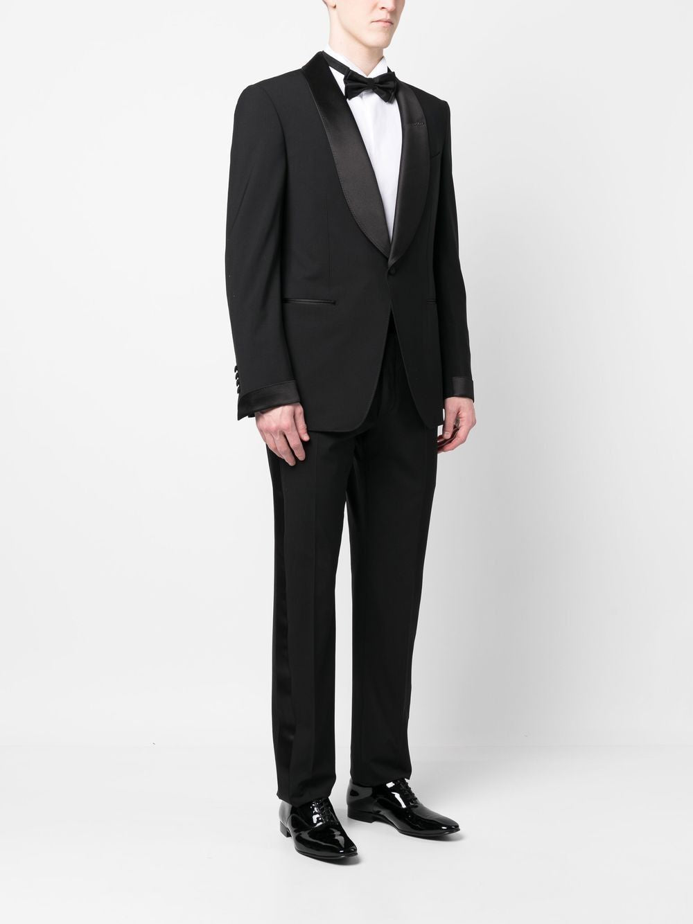 TOM FORD Tailored Single Breasted Suit for Men