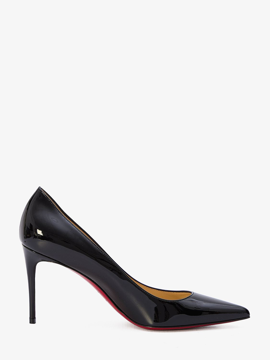 Giày đế cao dành cho nữ phối màu đen bóng được thiết kế với điểm nhấn là đôi giày đế đỏ - SS24
