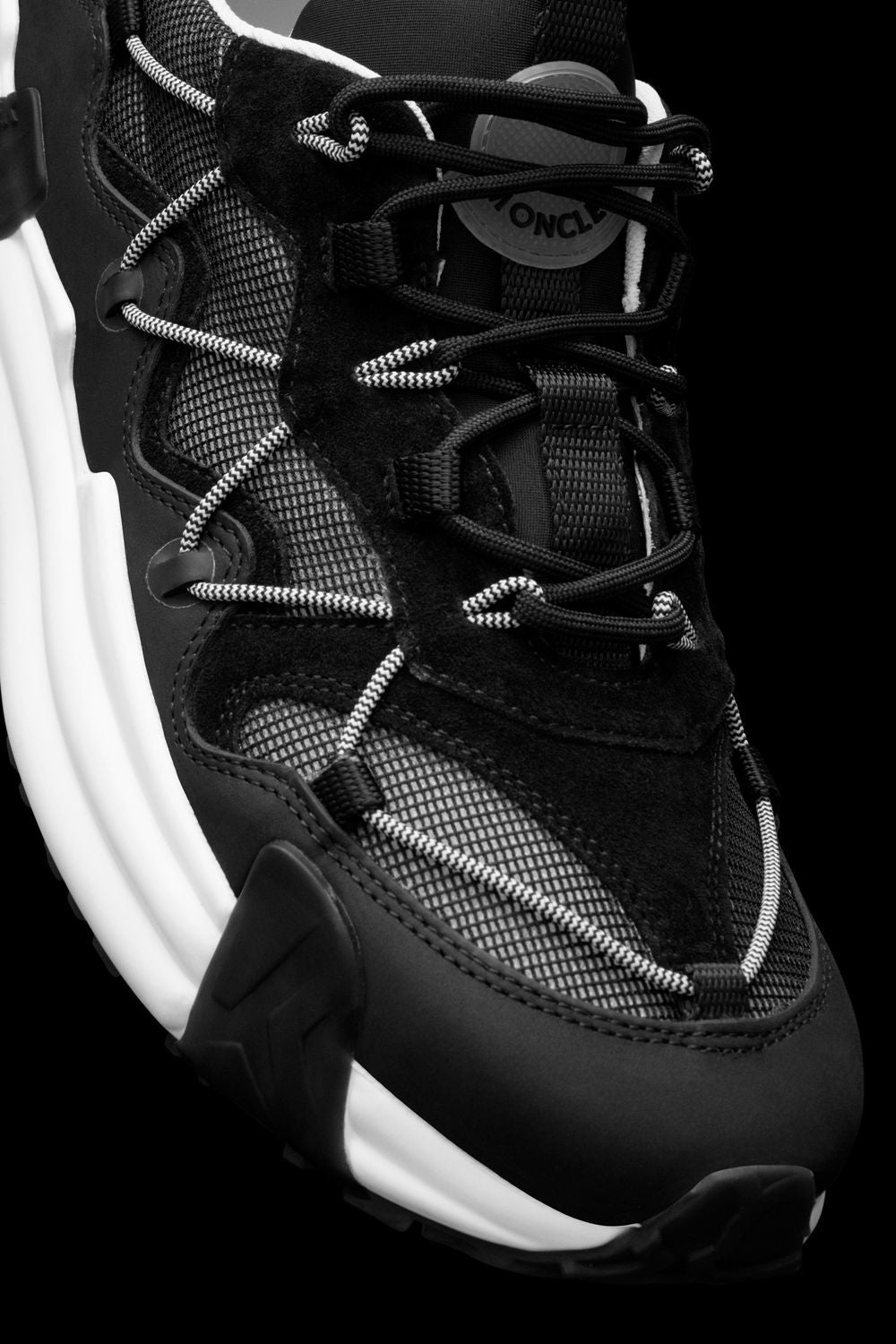 Giày Sneakers Nam Màu Đen thiết kế Mạnh Mẽ - Phong cách đặc biệt cho những nhà thám hiểm hiện đại - Bộ sưu tập Xuân Hè 2022