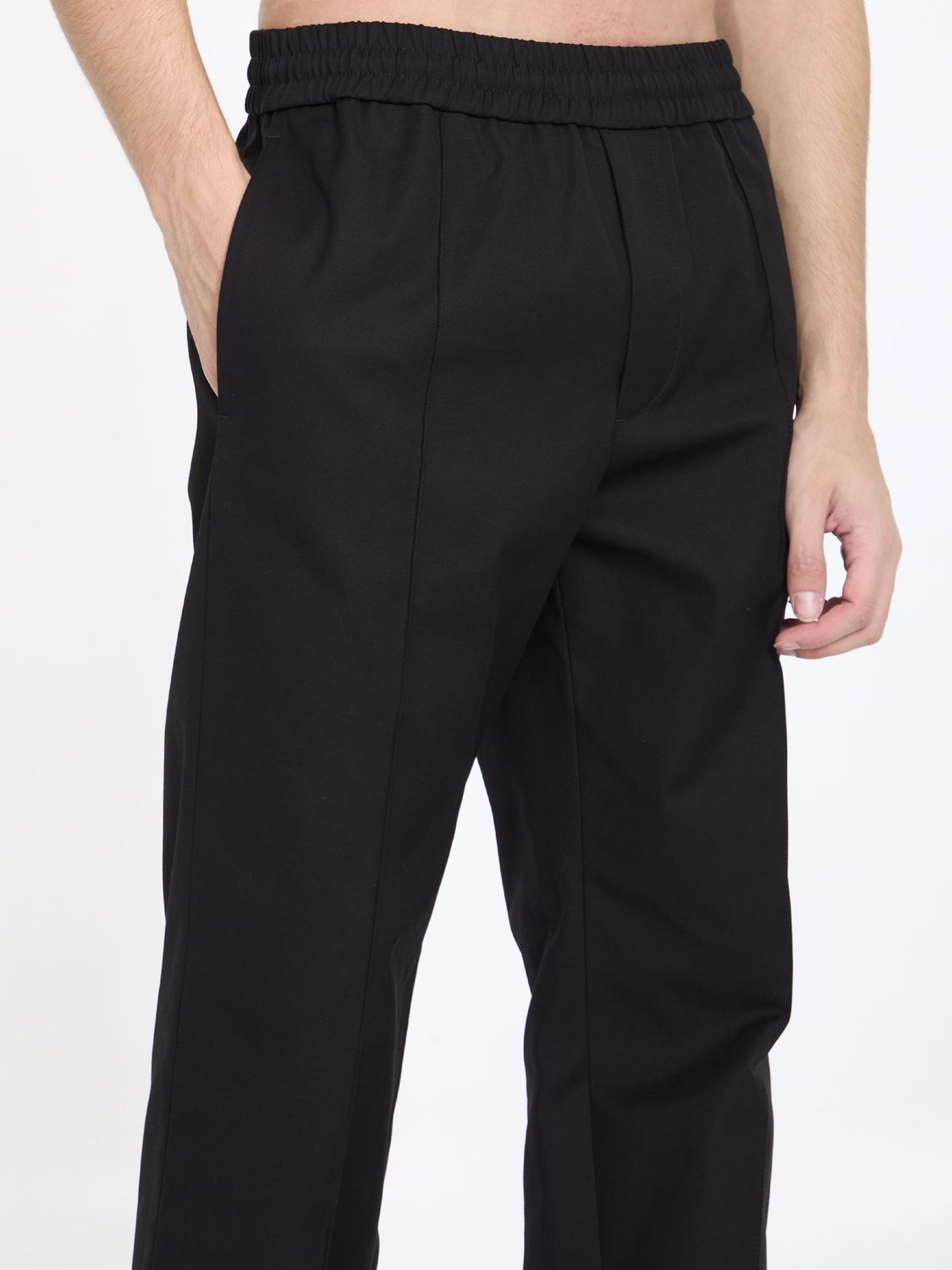 VALENTINO Men's V-Detail Stretch Cotton Trousers in Nero for SS24