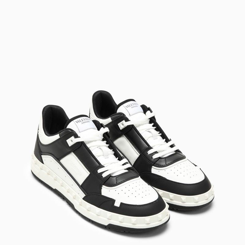 VALENTINO GARAVANI Low Top Freedots Trainer in Black/White for Men - SS24