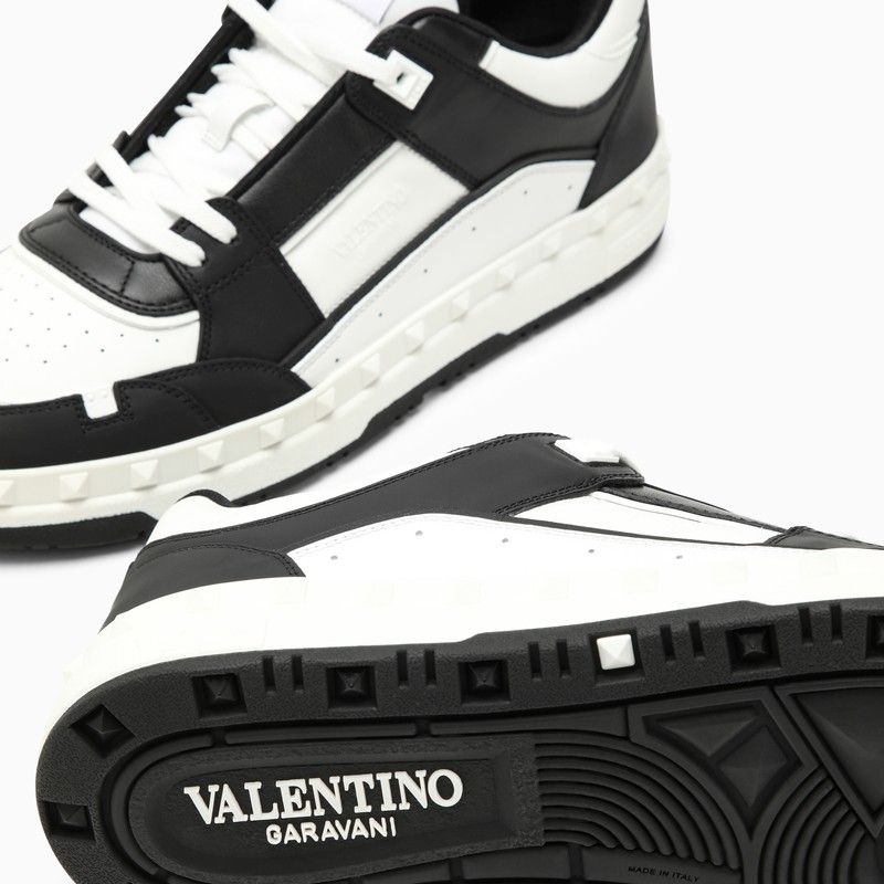 VALENTINO GARAVANI Low Top Freedots Trainer in Black/White for Men - SS24