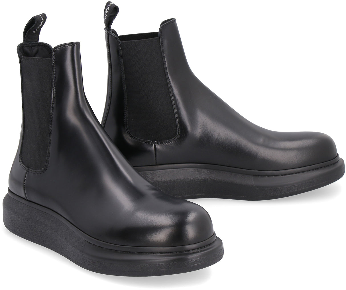 ALEXANDER MCQUEEN Sleek Leather Chelsea Boots with Chunky Sole, 4cm