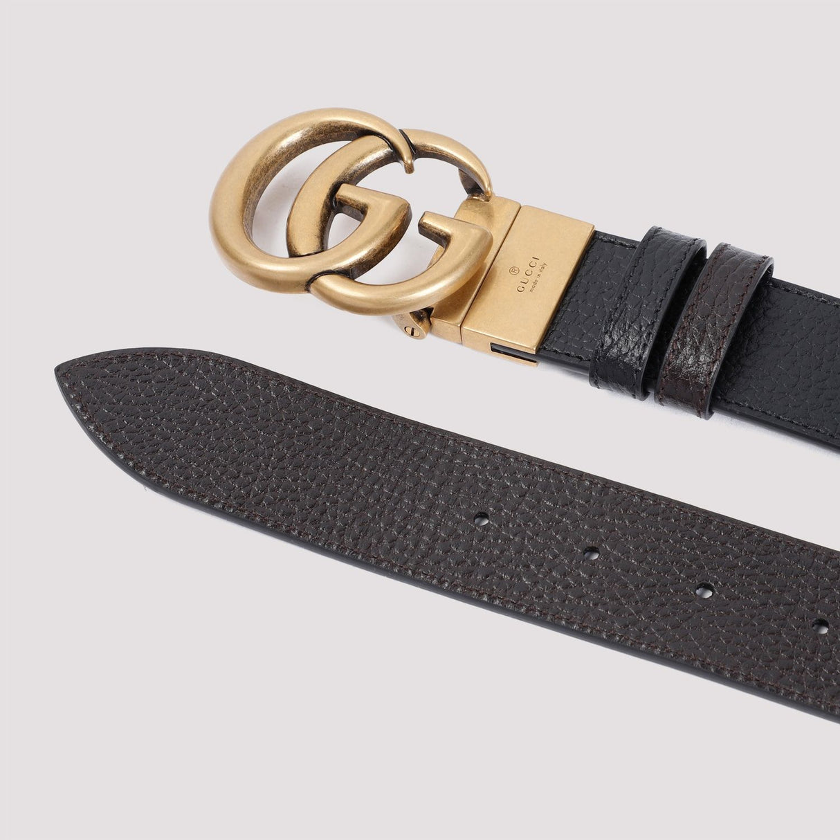 GUCCI Elegant Grained Leather Belt with Signature Buckle - 1.4 Inches