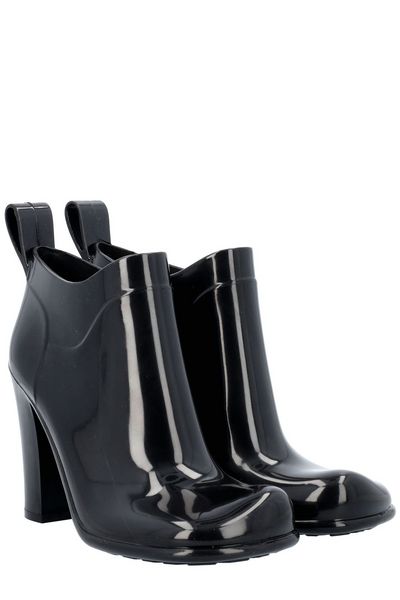 BOTTEGA VENETA Women's Rubber Block Heel Boots - FW22 Collection