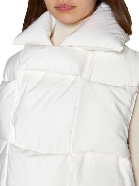 BOTTEGA VENETA Fashionable White Gilet for Women - FW22 Collection