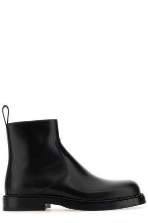 BOTTEGA VENETA Luxury Smooth Leather Slip-On Ankle Boots for Men