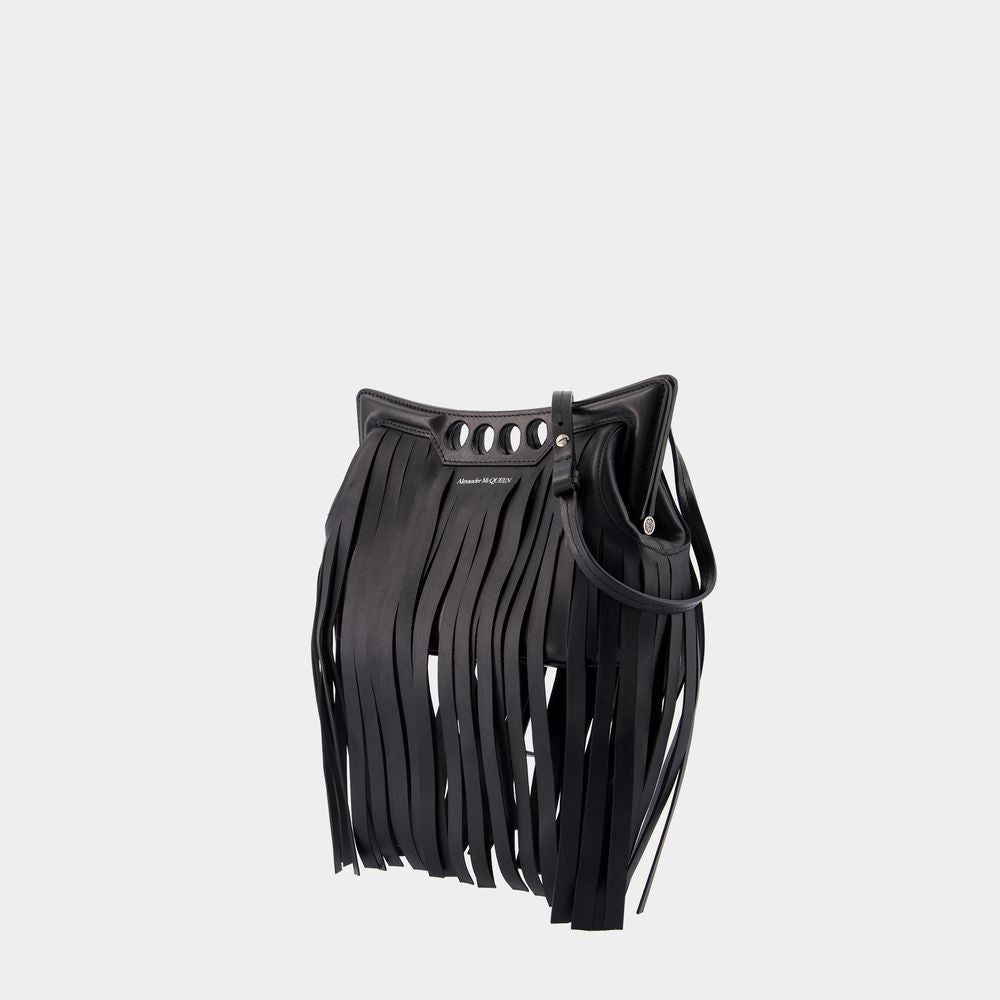 Túi đeo chéo nhỏ phong cách cùng họa tiết tua rua màu đen SS24