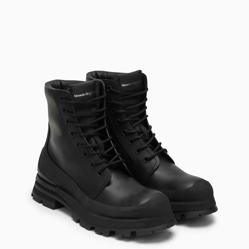 ALEXANDER MCQUEEN Black Wander Ankle Boots for Men