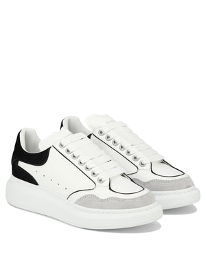 Giày Sneaker Trắng Quá Khổ cho Nữ với Chữ Ký Alexander McQueen