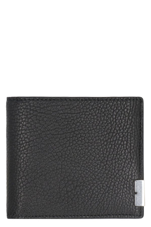 BURBERRY Men's Leather Wallet - Small Grain Design