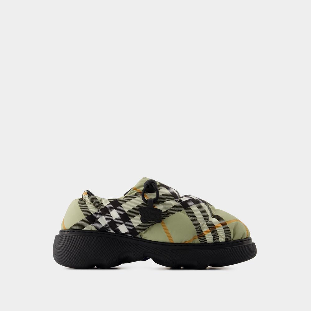 BURBERRY Pillow Low Flat Sandals