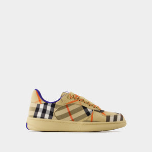 BURBERRY Chic Check Pattern Sneakers for Women - SS25 Collection