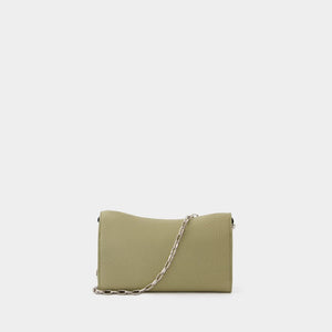 BURBERRY Chic Mini Chain Wallet