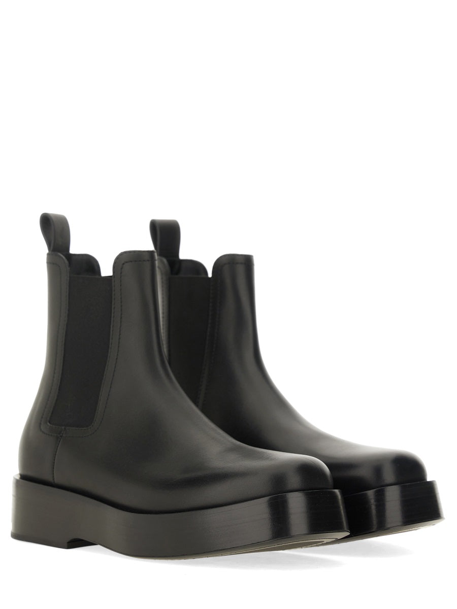 BOTTEGA VENETA Men's Premium Leather Chelsea Boot