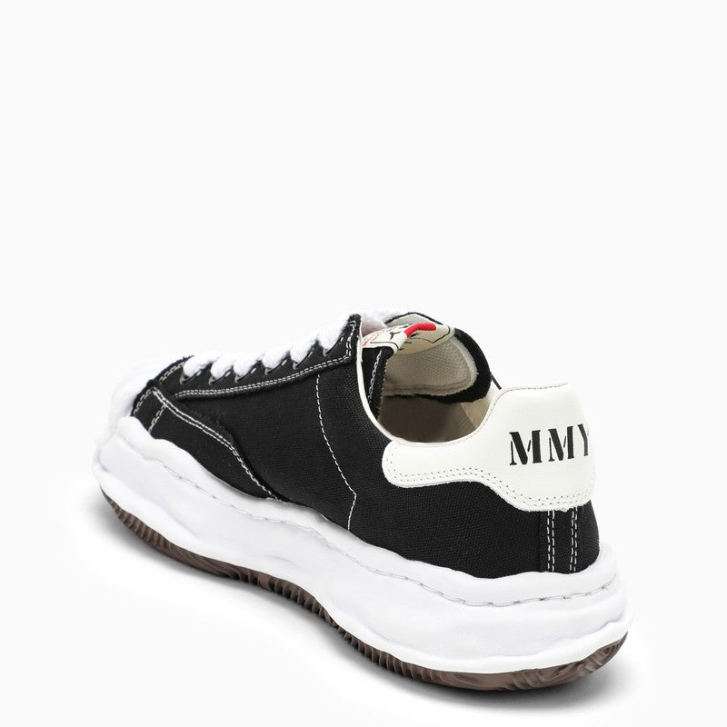 Giày Sneaker Mini Thấp Cổ Tối Giản