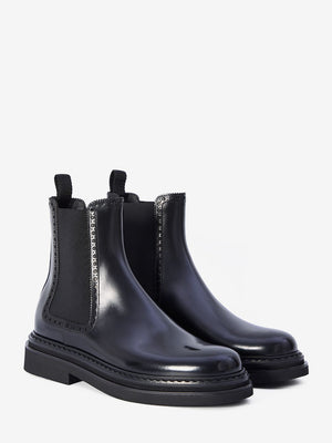 DOLCE & GABBANA Elegant Classic Chelsea Boots in Black