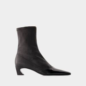 ACNE STUDIOS Elegant Noir Leather Boots