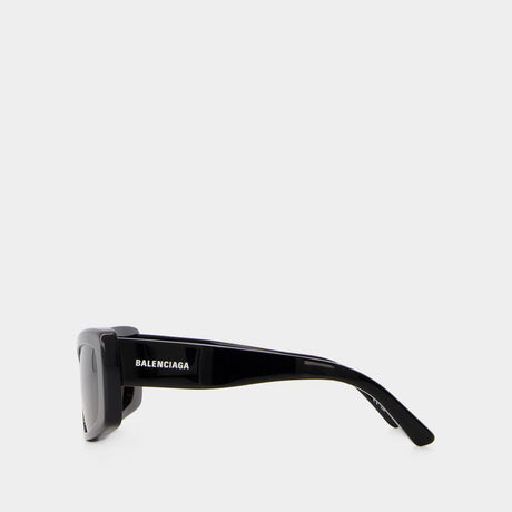 BALENCIAGA Modern and Chic Sunglasses for Everyday Wear