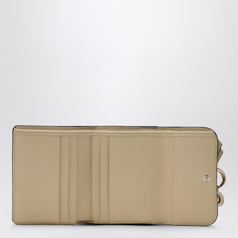 CHLOÉ Mini Trifold Leather Wallet in Grained Beige