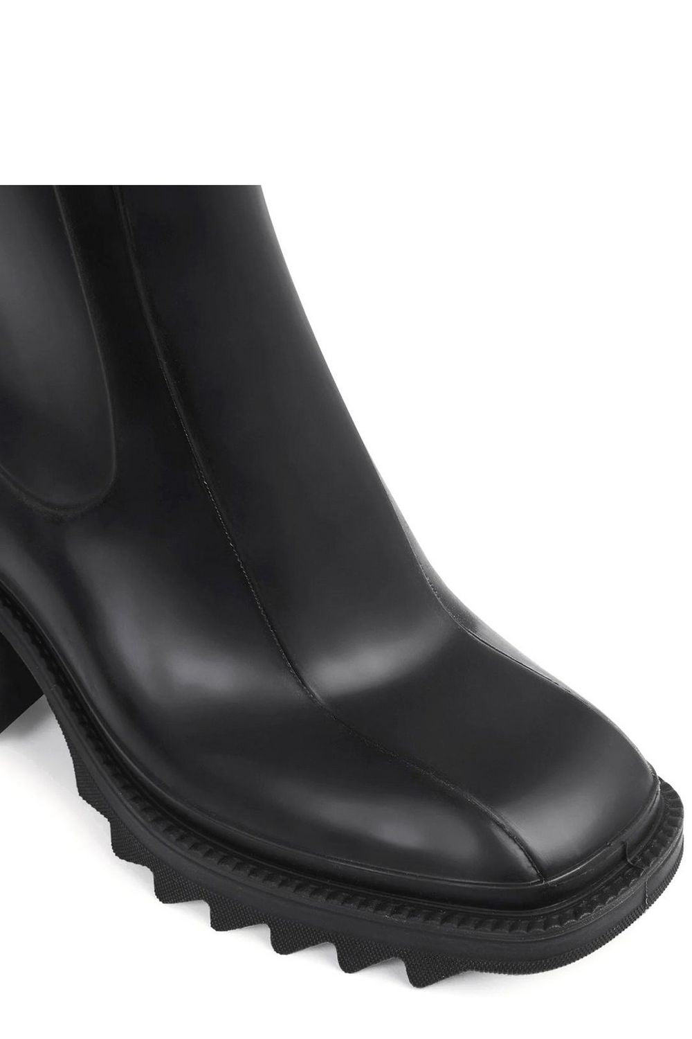 CHLOÉ Sleek Black Rain Boots