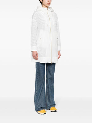 Áo khoác nữ màu trắng tinh tế SS24