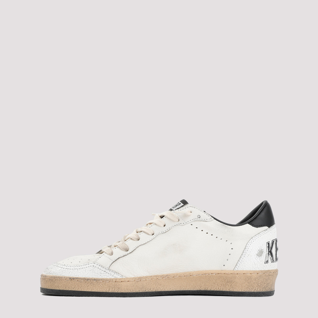 GOLDEN GOOSE Men's White Leather Low Top Trainers with Vintage Effect