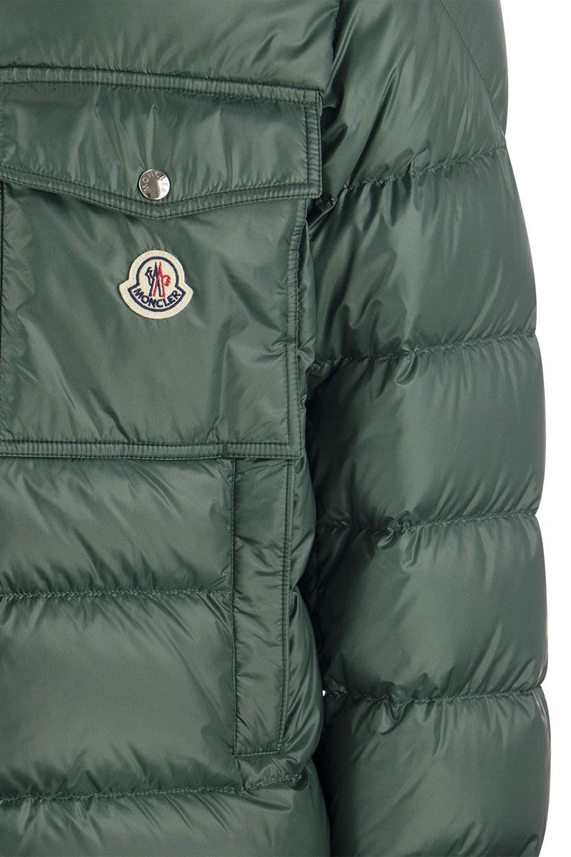 MONCLER Men's 23FW Bubble Jacket in Color 867