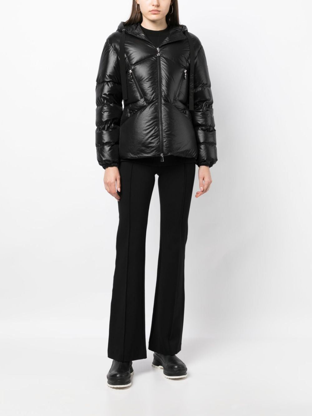 Áo khoác thời trang cho phụ nữ: Áo khoác hút FW23 Seine màu đen
