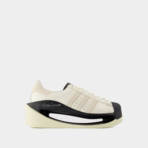 Y-3 Futuristic Unisex Superstar Sneaker