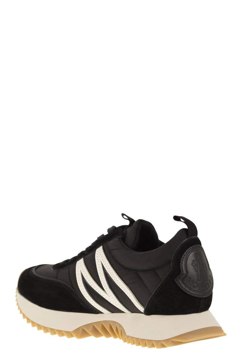MONCLER Lightweight and Flexible Pacey Trainers for the City - Black