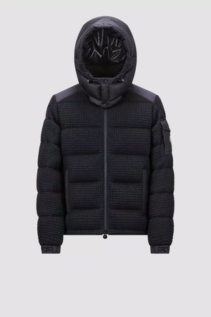 MONCLER Men's Winter Jacket - Versatile Outerwear for the Stylish Man